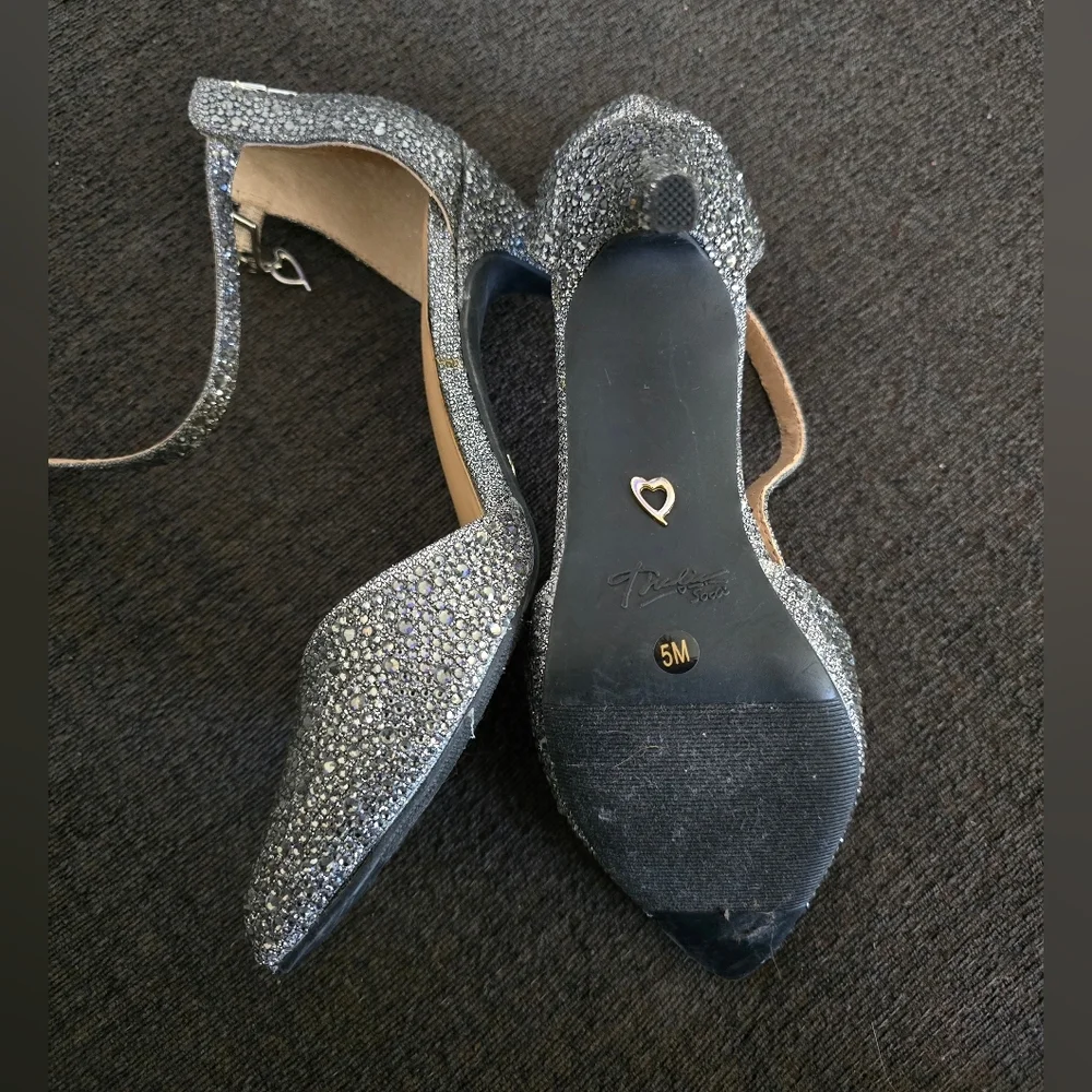 Thalia Sodi Silver Heels with Ankle Straps - Picture 3 of 10